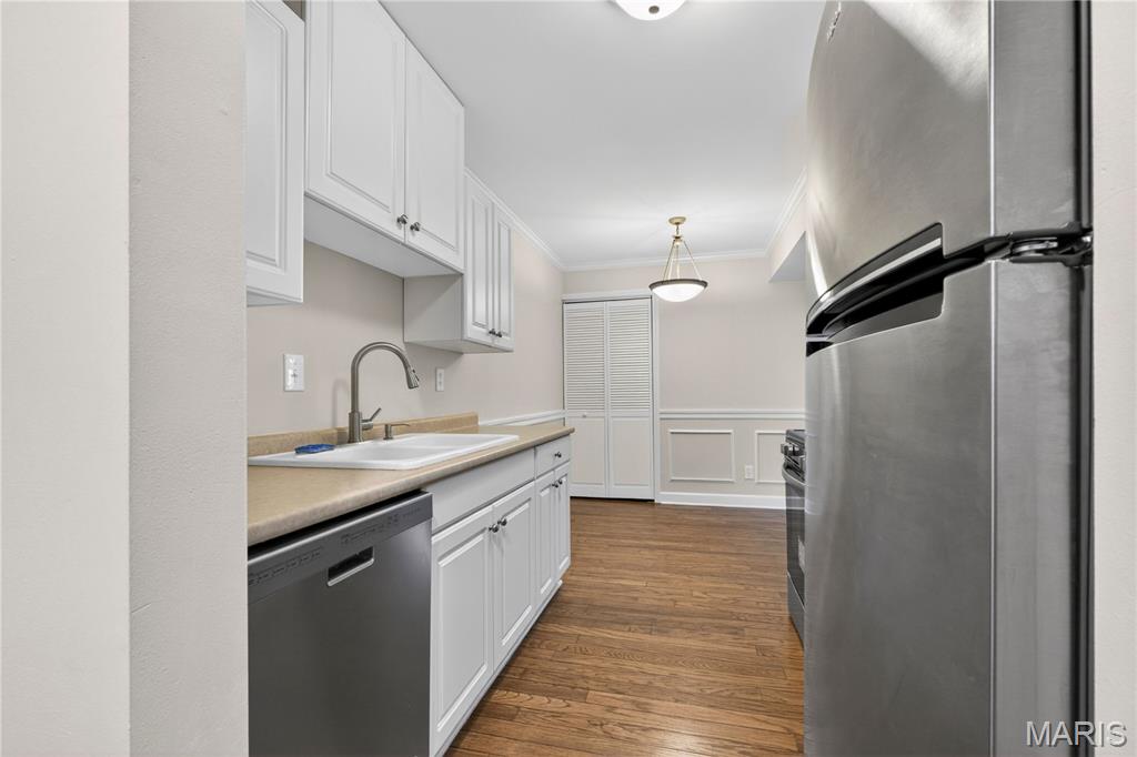 Old Ballas Village Condo - Residential