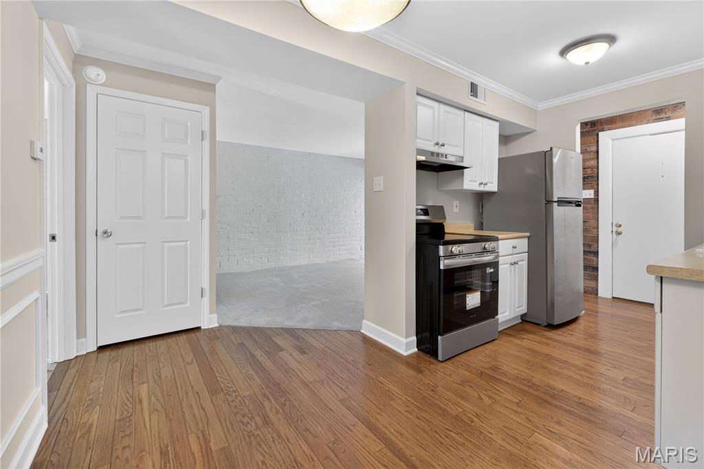 Old Ballas Village Condo - Residential