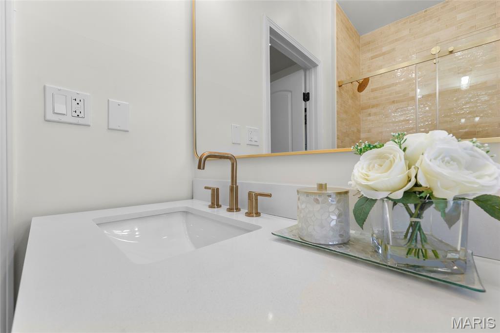 Russell Place Add - Residential