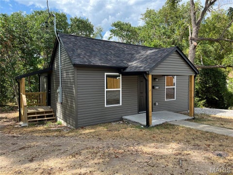 Photo of 343 Hilton Street, Lebanon, MO 65536 (MLS # 26060529)