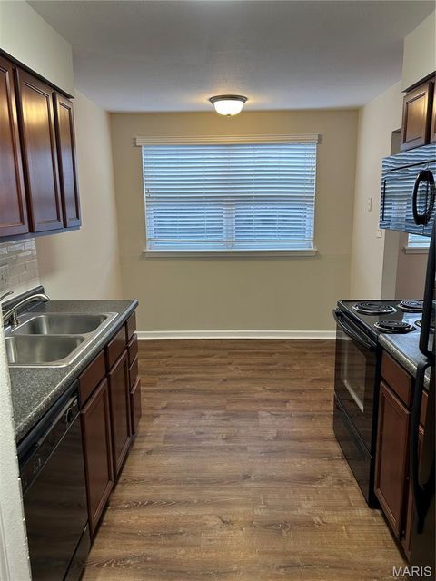 Tiny photo for 1951 Greenpoint Drive #103, Kirkwood, MO 63122 (MLS # 26025757)