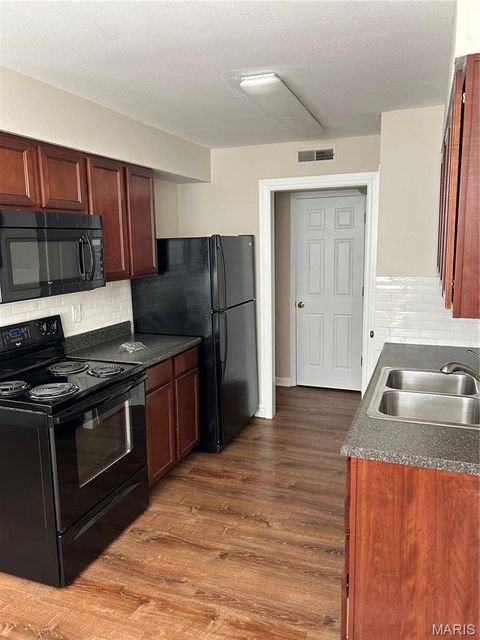 Tiny photo for 1951 Greenpoint Drive #103, Kirkwood, MO 63122 (MLS # 26025757)