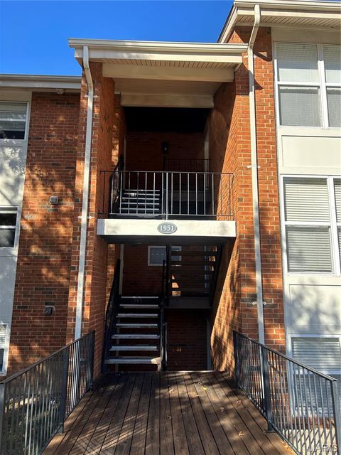 Tiny photo for 1951 Greenpoint Drive #103, Kirkwood, MO 63122 (MLS # 26025757)