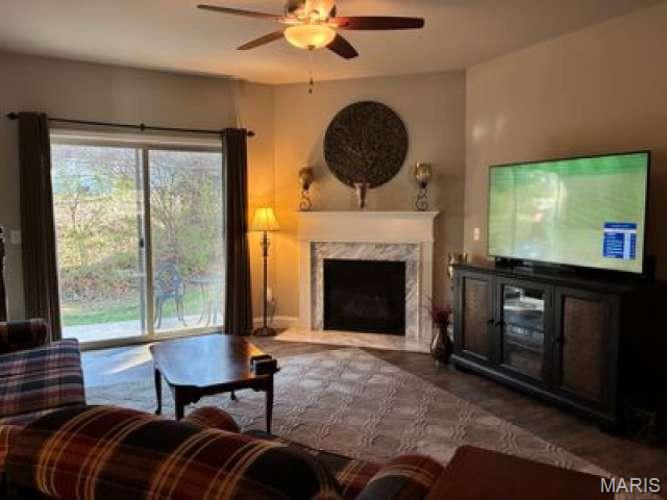 Manors Of Hill Trail Condo - Residential