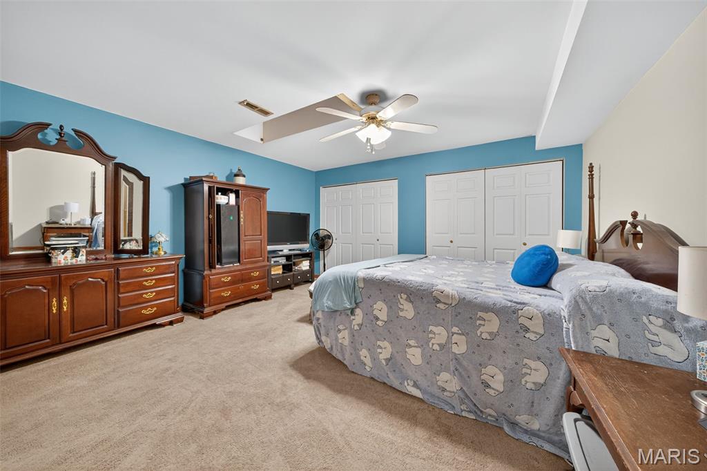 Wright City, Missouri 63390, United States, 3 Bedrooms Bedrooms, ,3 BathroomsBathrooms,Residential,Active,208742