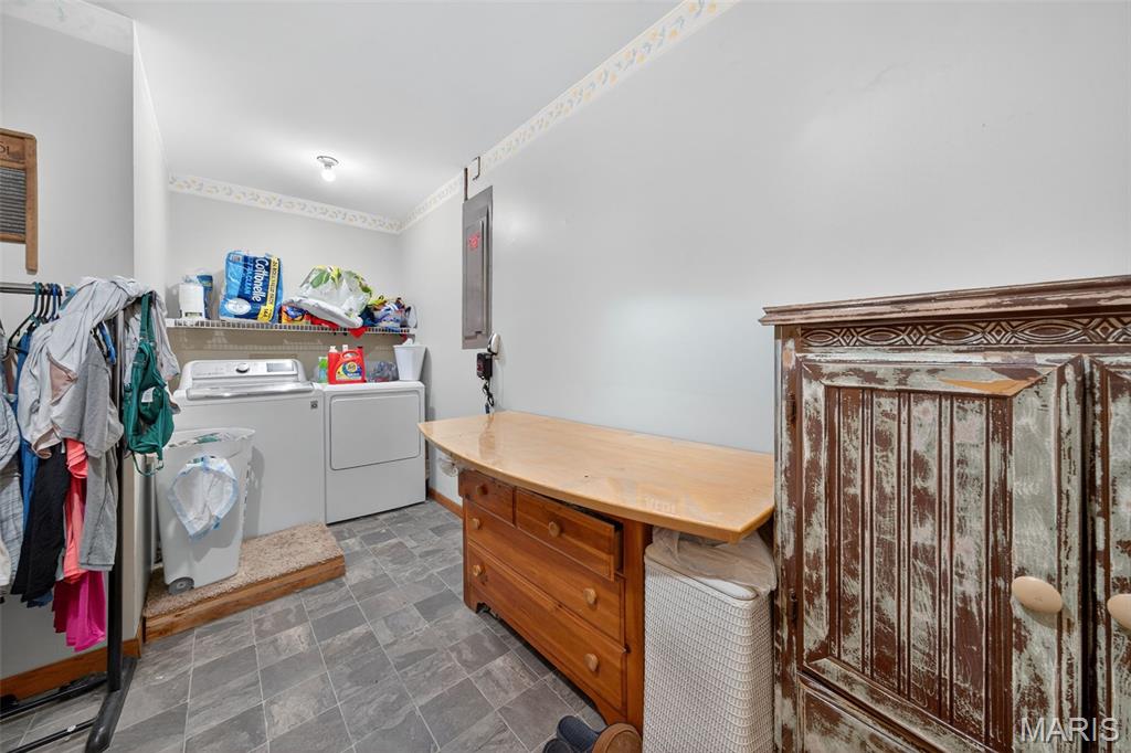 Wright City, Missouri 63390, United States, 3 Bedrooms Bedrooms, ,3 BathroomsBathrooms,Residential,Active,208742