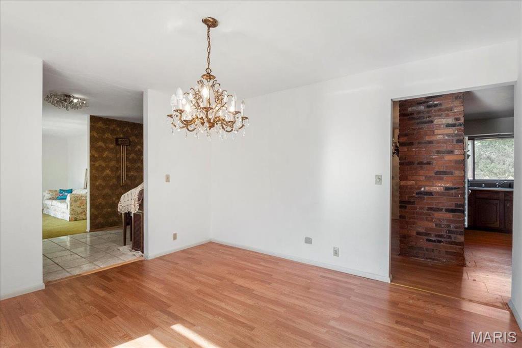 Collinsville, Illinois 62234, United States, 6 Bedrooms Bedrooms, ,4 BathroomsBathrooms,Residential,Active,78585