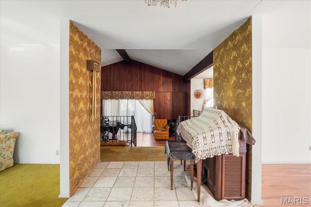 Collinsville, Illinois 62234, United States, 6 Bedrooms Bedrooms, ,4 BathroomsBathrooms,Residential,Active,78585