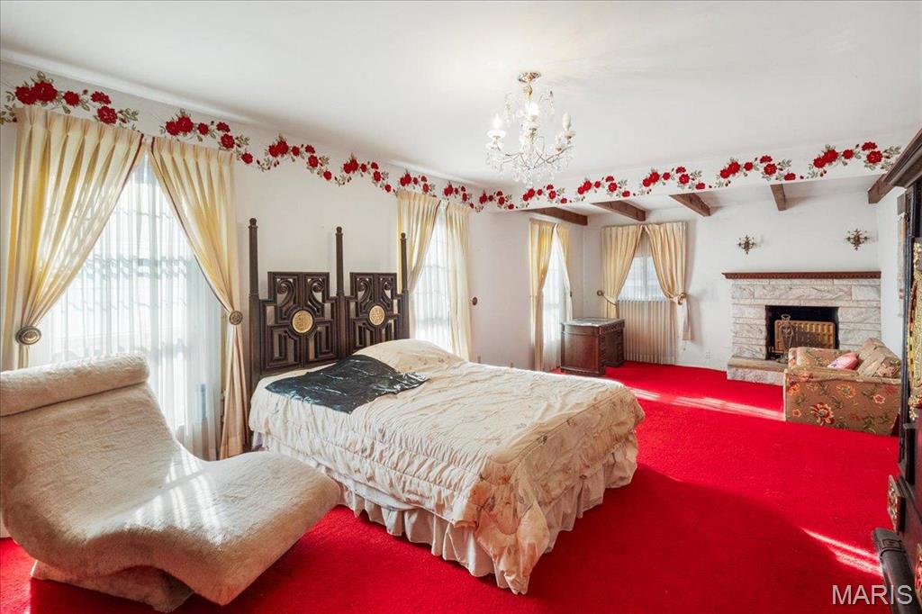 Collinsville, Illinois 62234, United States, 6 Bedrooms Bedrooms, ,4 BathroomsBathrooms,Residential,Active,78585