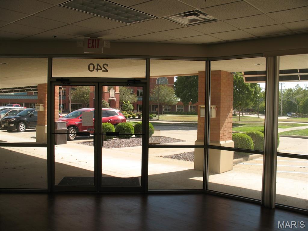 West Park I - Commercial Lease