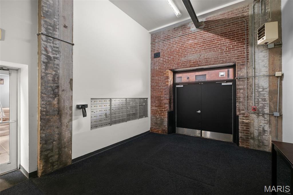 1511 Locust Street 604