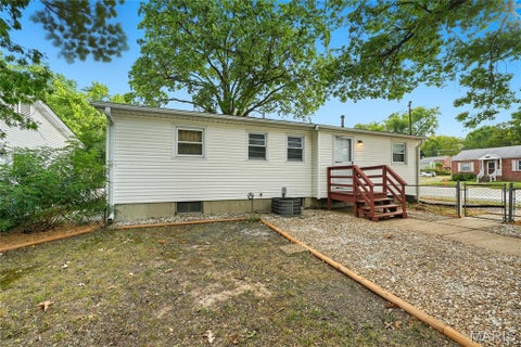 Tiny photo for 1090 Saint Joseph Street, Florissant, MO 63031 (MLS # 26049087)