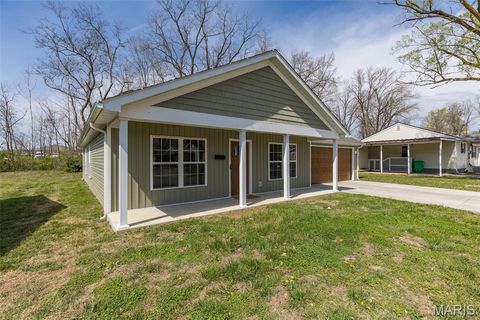 Tiny photo for 131 N Alexander Street, Farmington, MO 63640 (MLS # 26017978)