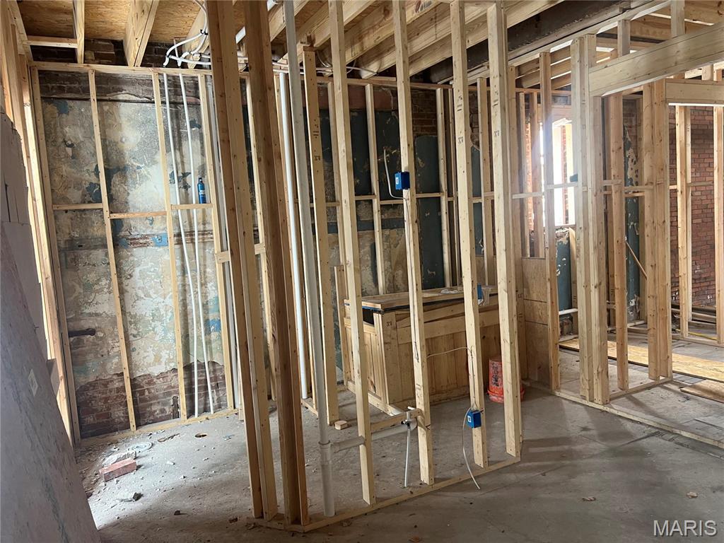 St Louis University Tr Add - Residential Income