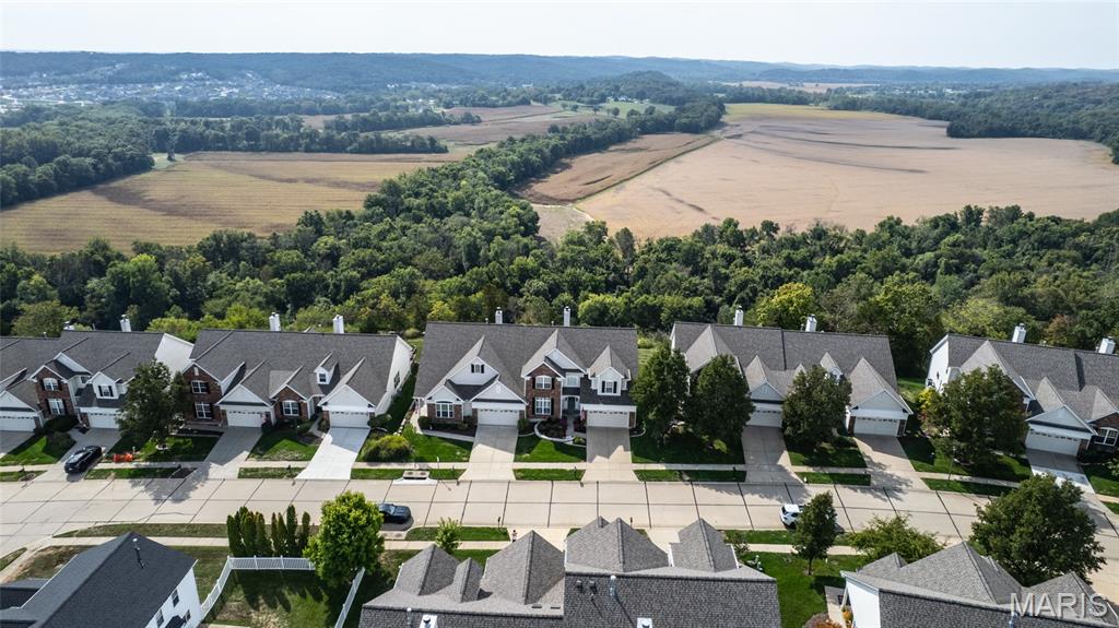 612 Bluffs View Court