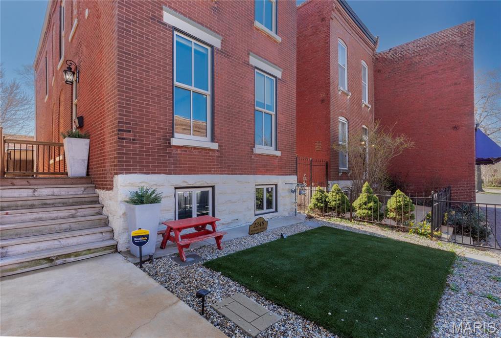 Stanfords Add - Residential