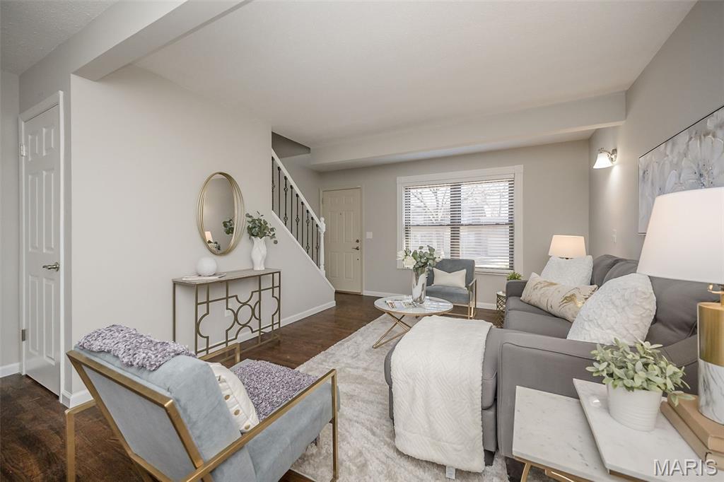 2325 Charlemagne Drive