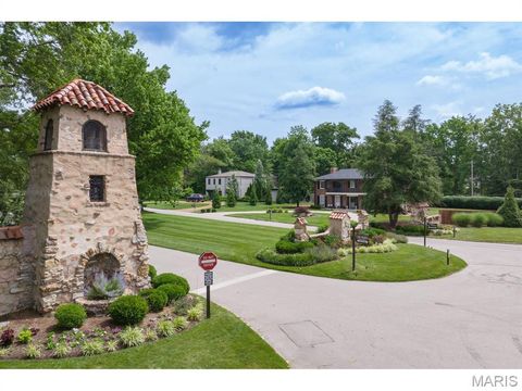 Photo of 1 The Prado, Ladue, MO 63124 (MLS # 26027340)