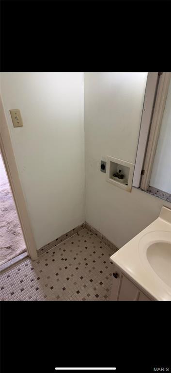 Lin Capri Condo - Residential