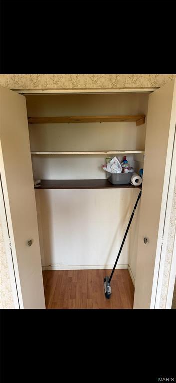 Lin Capri Condo - Residential