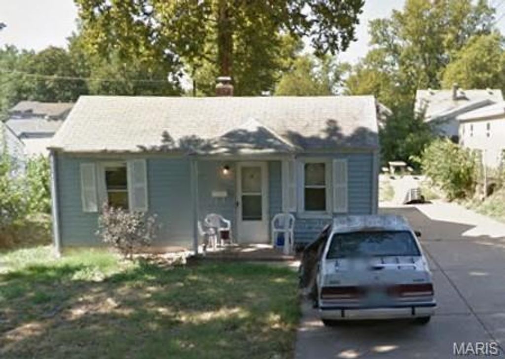 Photo of 11108 Bernice Avenue, St Ann, MO 63074 (MLS # 26025374)