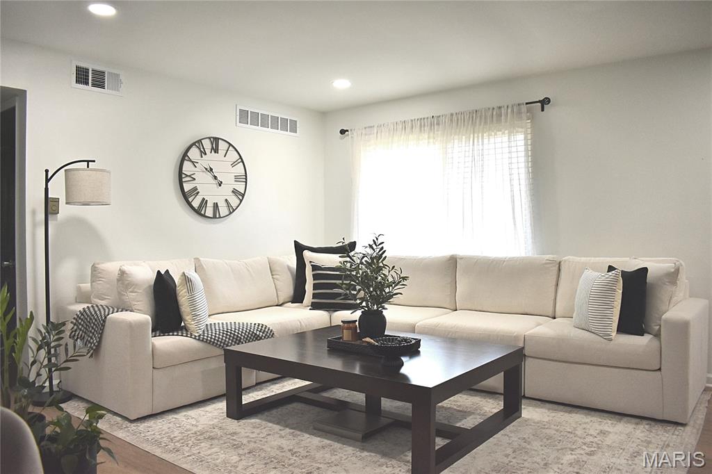 Sakura Gardens Condo - Residential