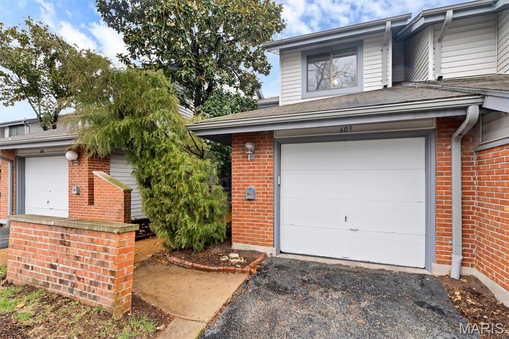 Treetop Condo Condo - Residential