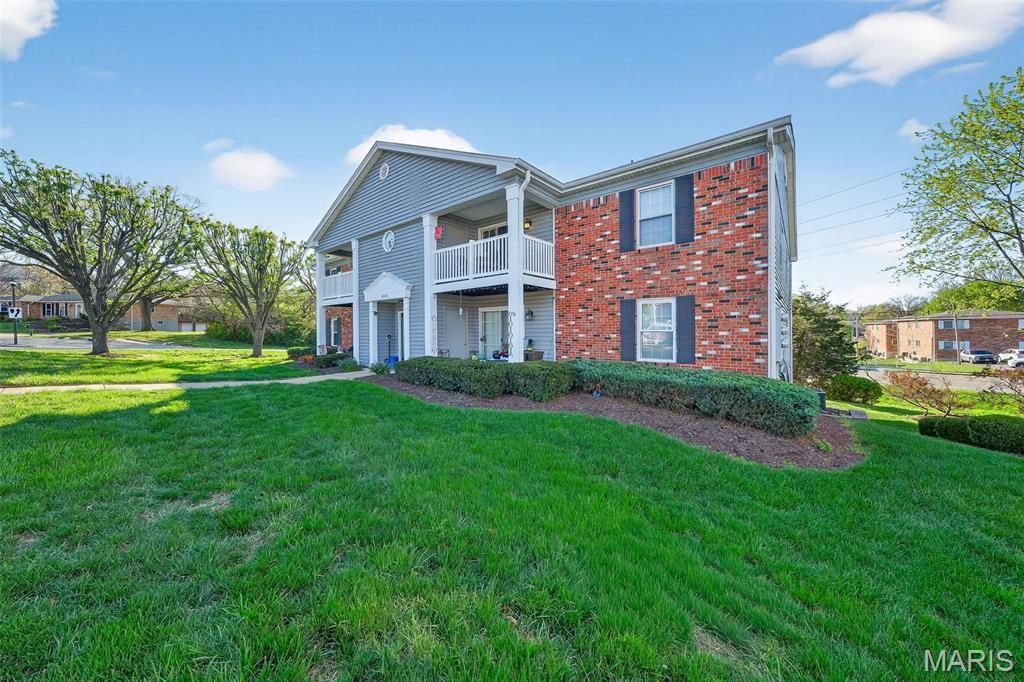 Photo of 9608 Bent Pine Drive #F, Sappington, MO 63126 (MLS # 26019573)