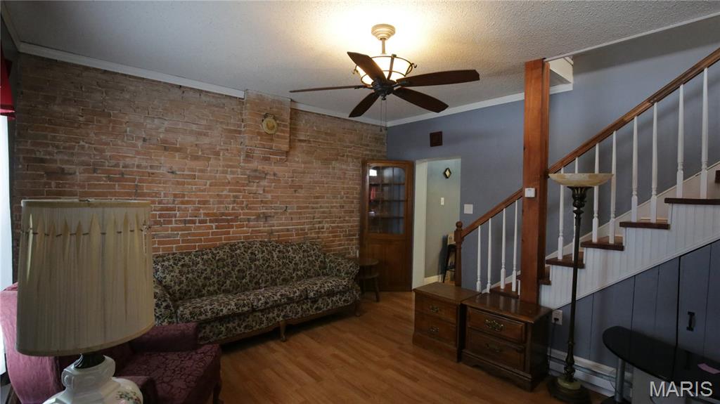 mone - Residential