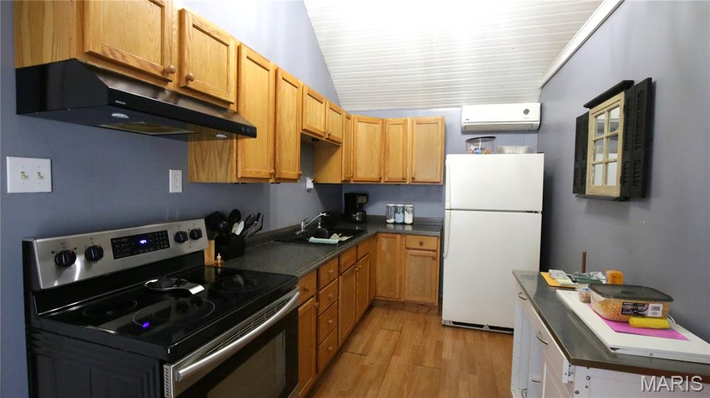 mone - Residential