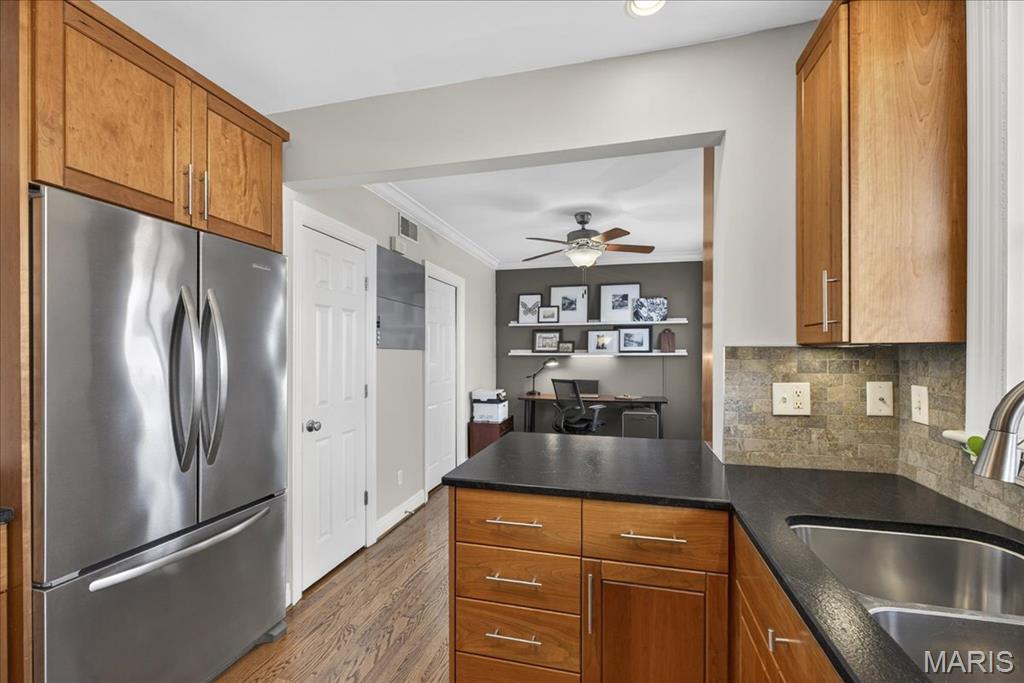 Northwood/Pk Condos - Residential