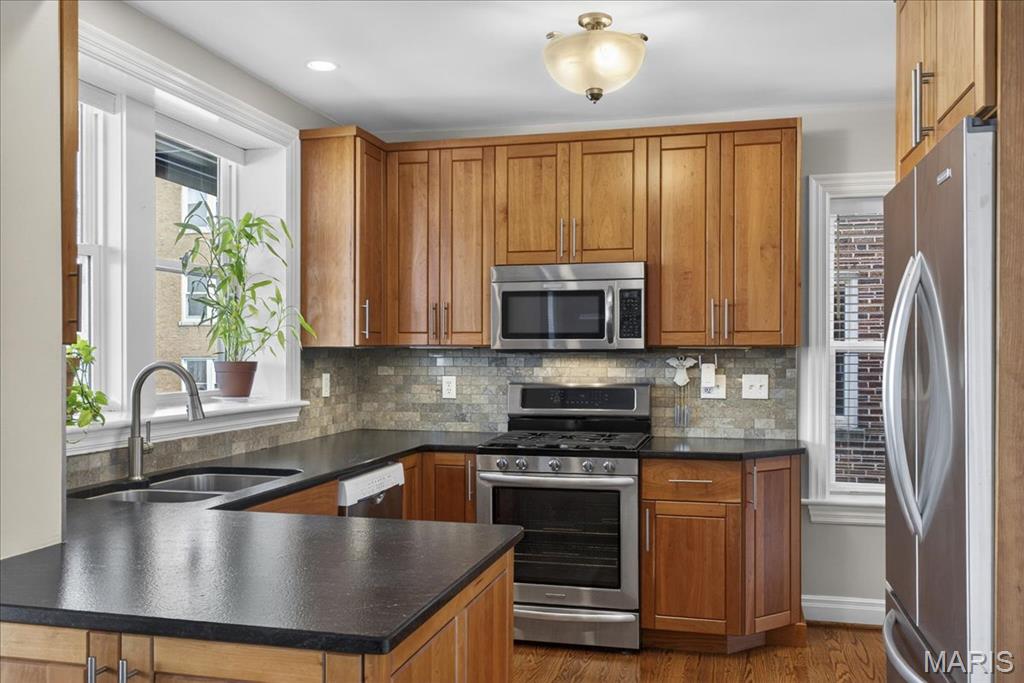 Northwood/Pk Condos - Residential