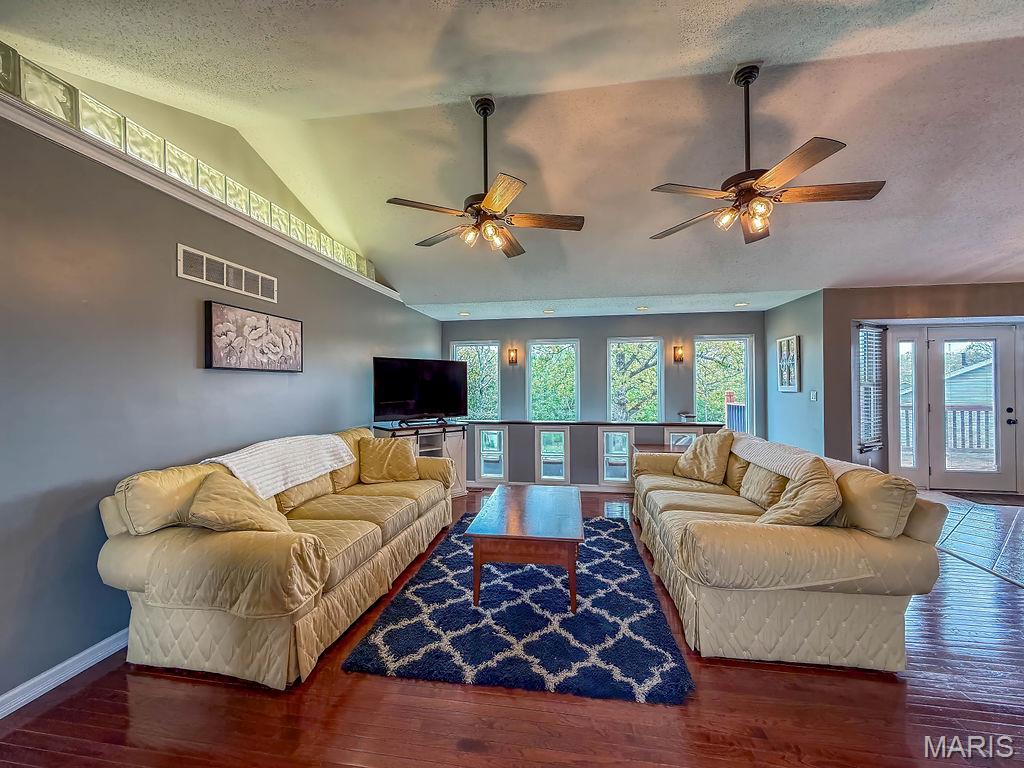 Ashford Place 01 - Residential