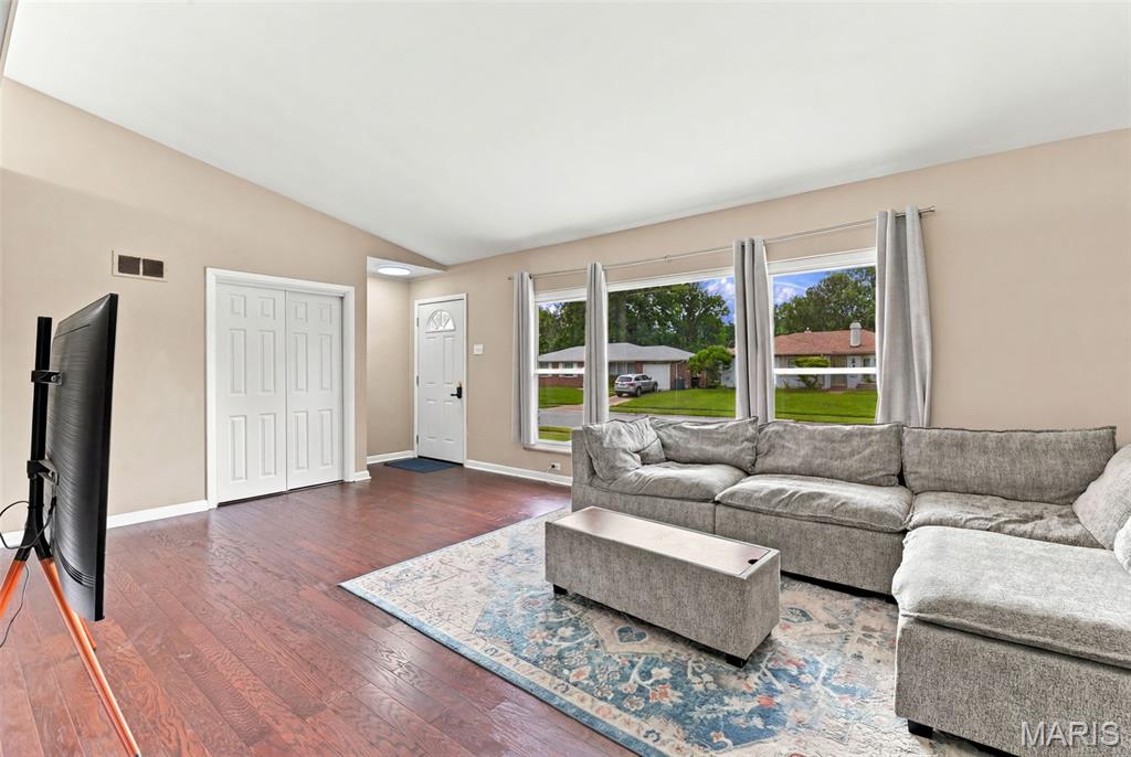 7929 Glenside Place