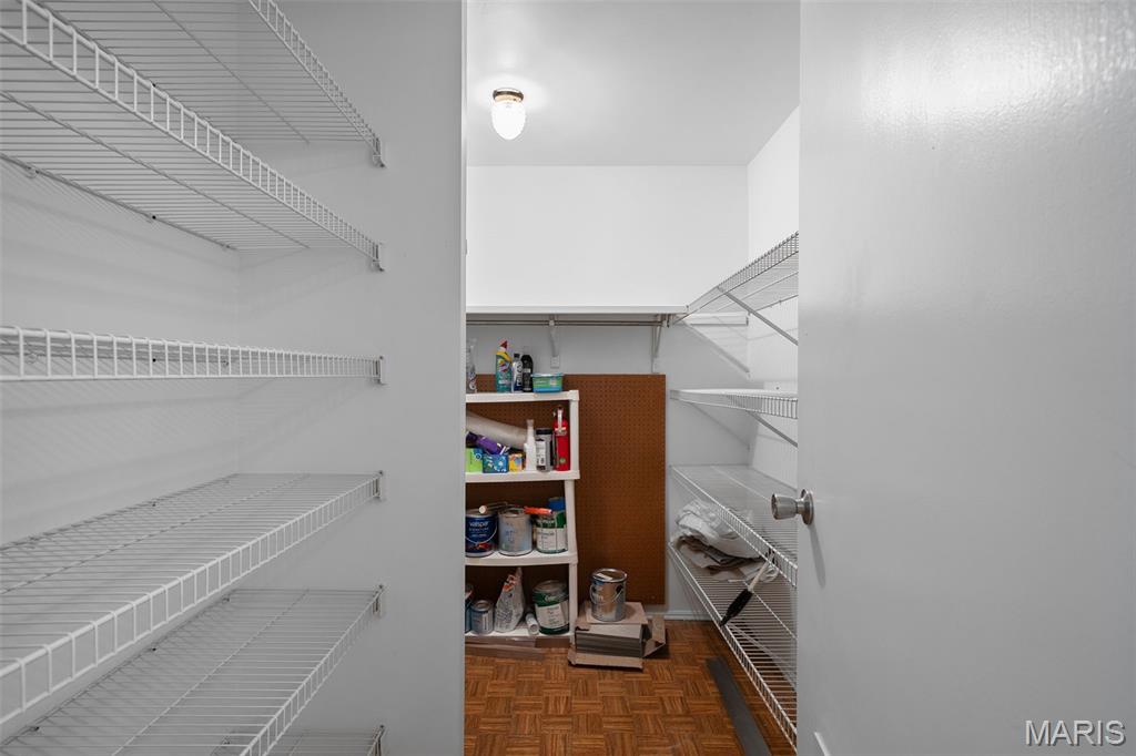 Coeur De Royale Condo Ph Iii - Residential