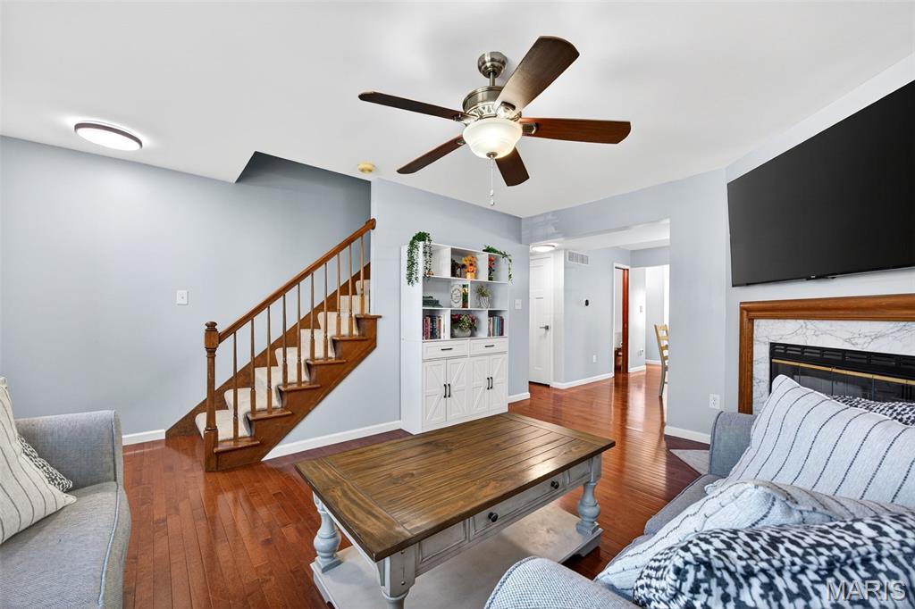 Stone Ridge Estate Condos - Residential