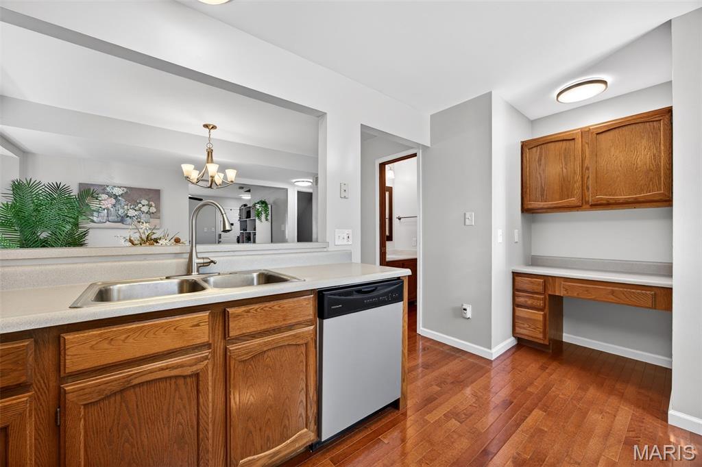 Stone Ridge Estate Condos - Residential