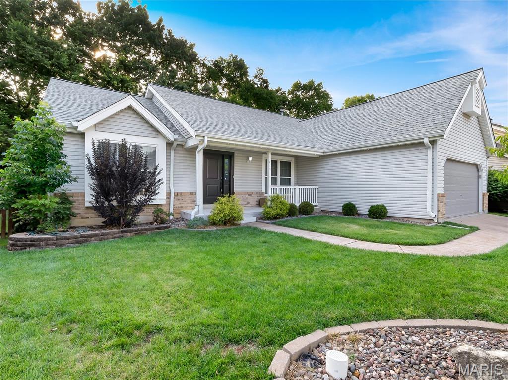819 Oakmoor Drive
