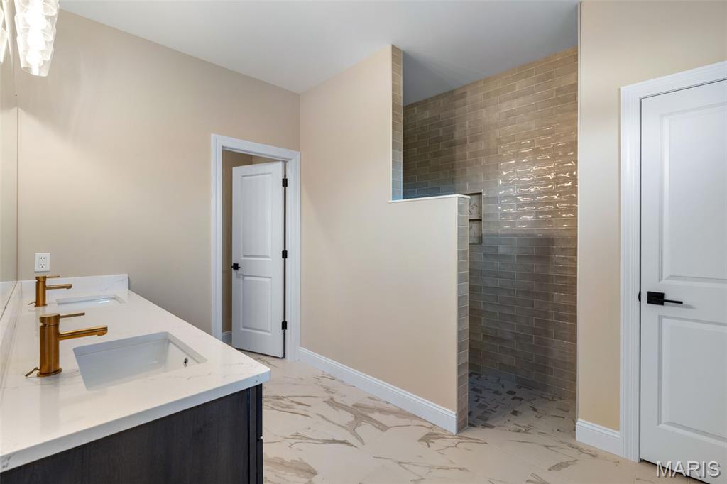 111 Fiddler's Close 111 STB