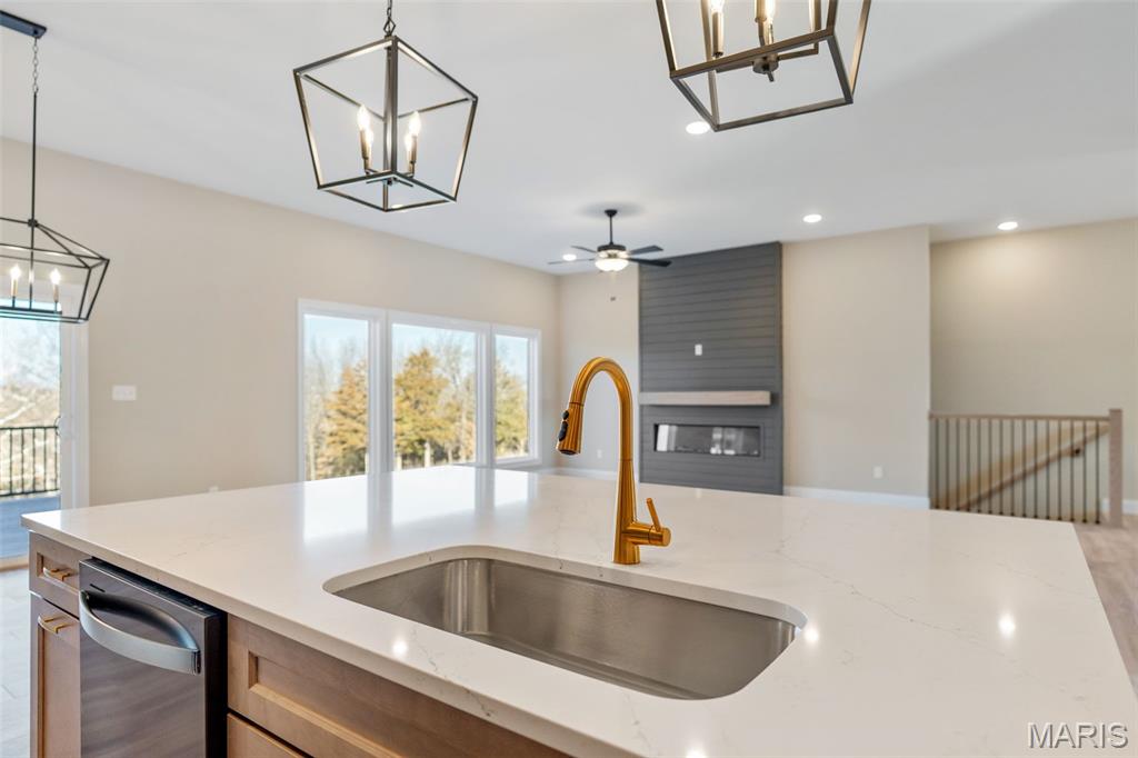 111 Fiddler's Close 111 STB