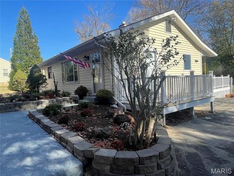 13 E Meadow Lane Ellisville MO 63021