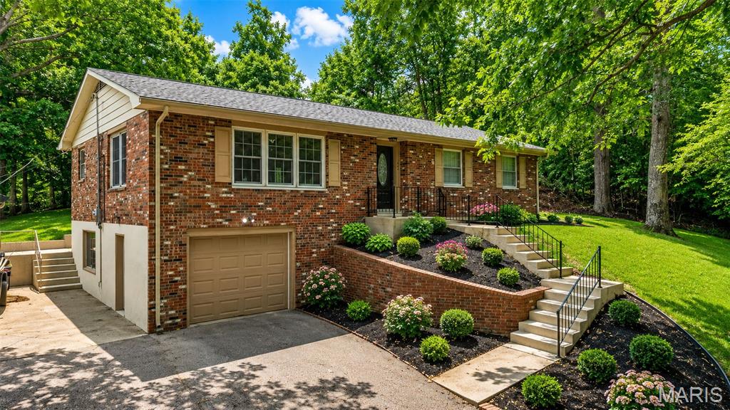 1600 Hemlock Lane