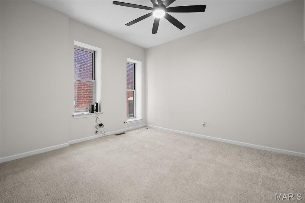 3674-76 Shaw Twnhse Condo - Residential