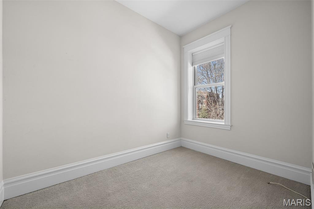 3674-76 Shaw Twnhse Condo - Residential