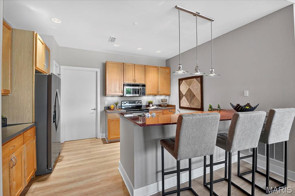 Hi-Pointe Lofts A Condo The - Residential