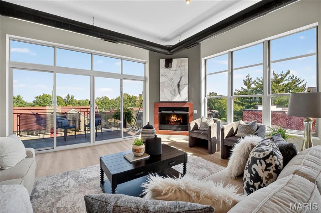 Hi-Pointe Lofts A Condo The - Residential