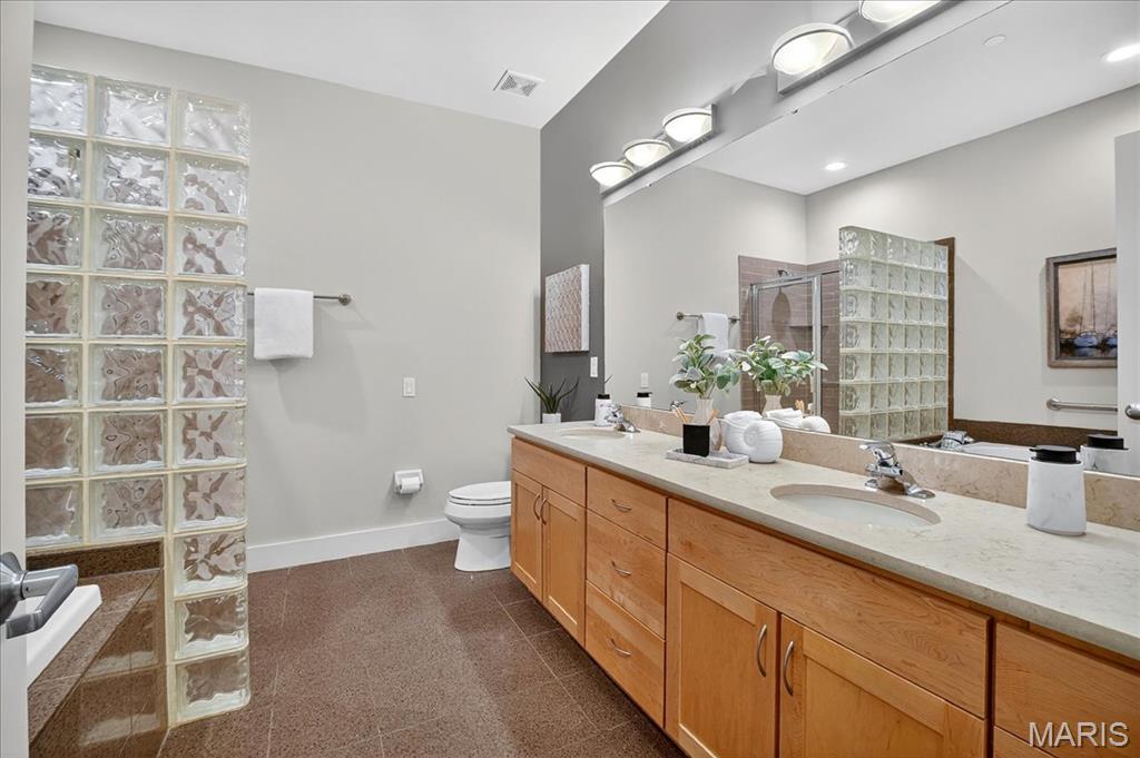 Hi-Pointe Lofts A Condo The - Residential