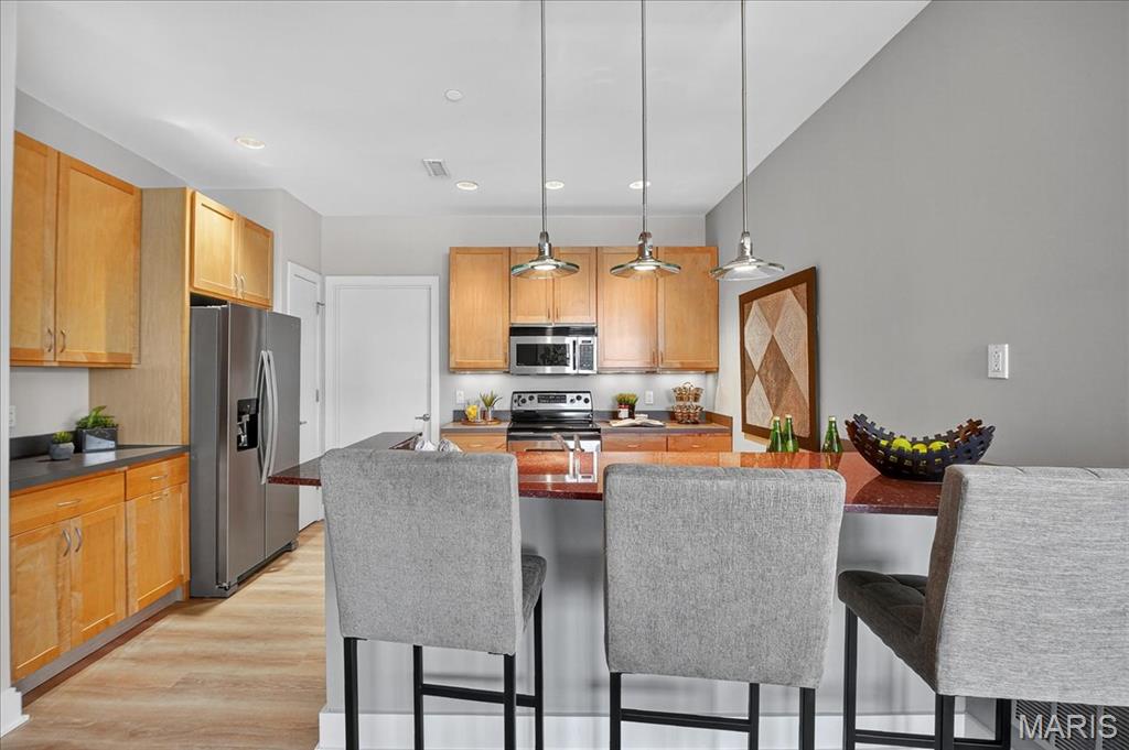 Hi-Pointe Lofts A Condo The - Residential