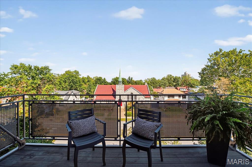 Hi-Pointe Lofts A Condo The - Residential