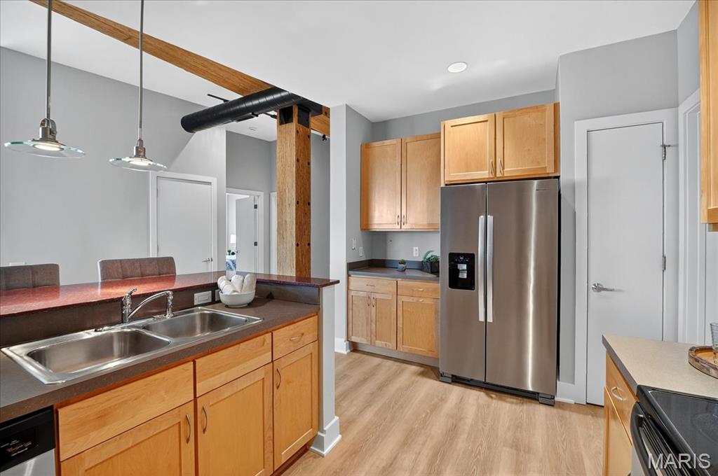 Hi-Pointe Lofts A Condo The - Residential